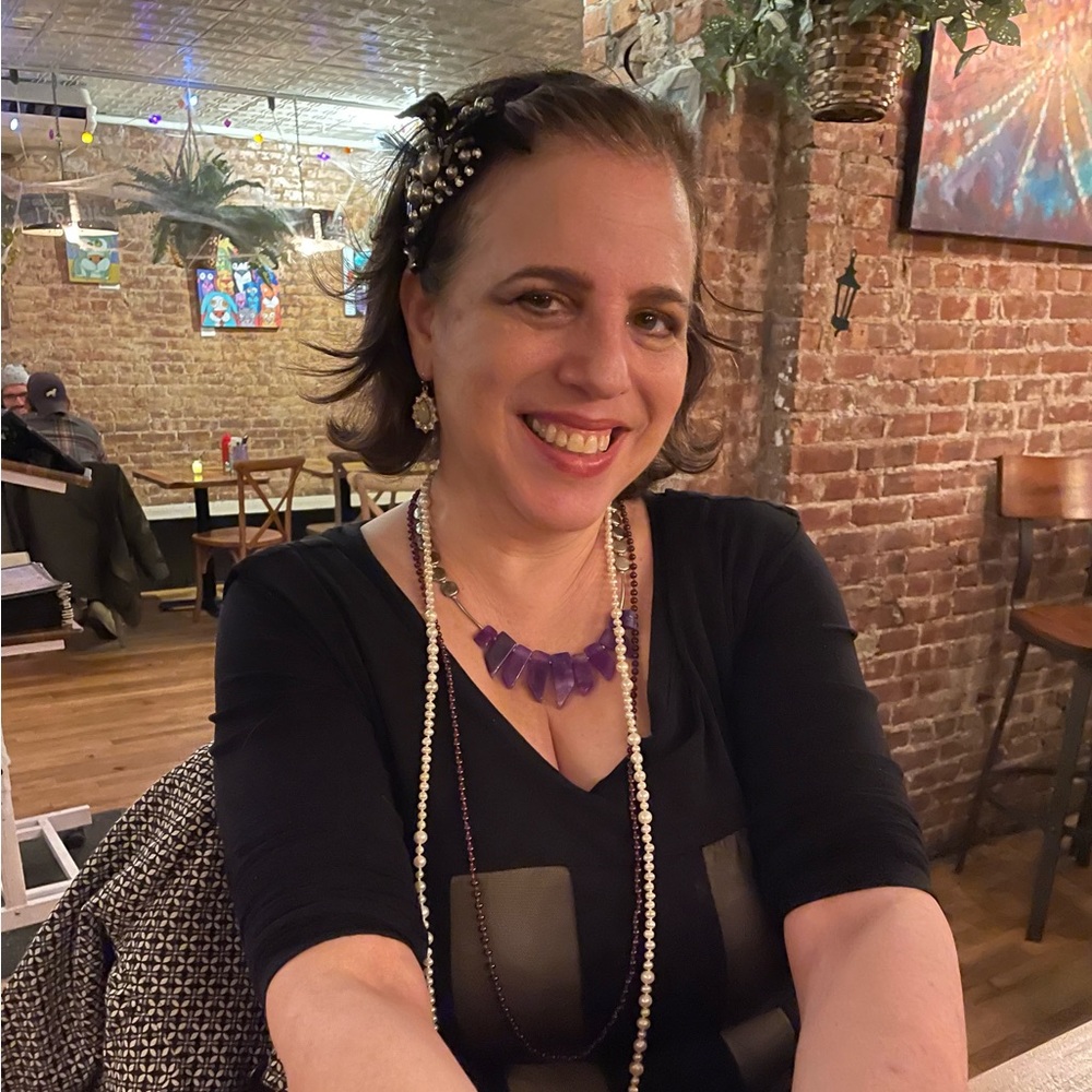 Meet your Posher, Julie